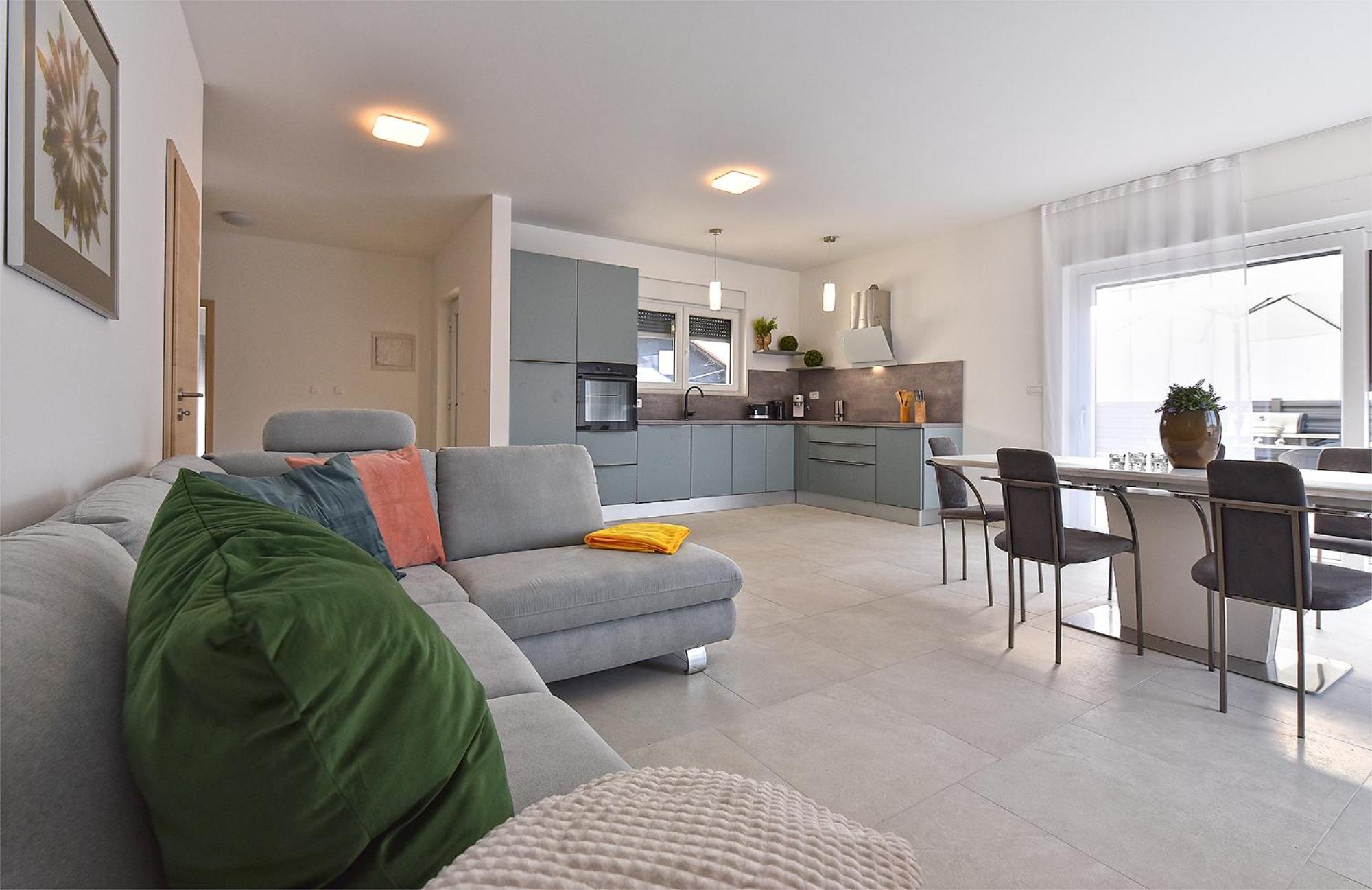 Jlo1 Mit Beheizbarem Pool Ferienhaus Peroj